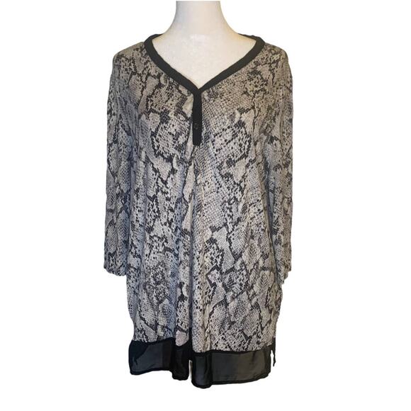 Donna Karan SleepWear black and white snakeskin sleep top size M - Picture 1 of 11